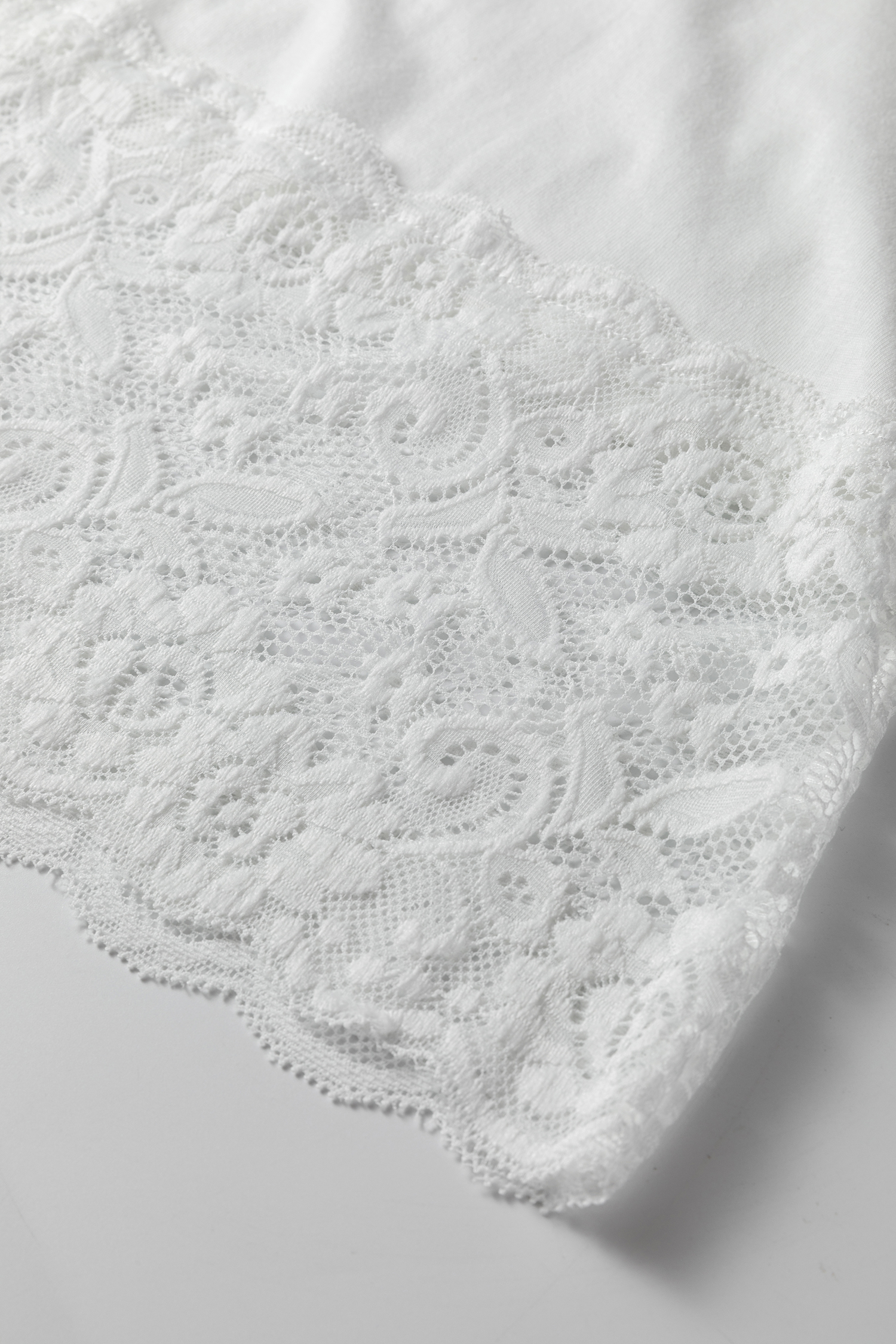 White Lace Trim V Neck Cuffed Long Sleeve Loose Top