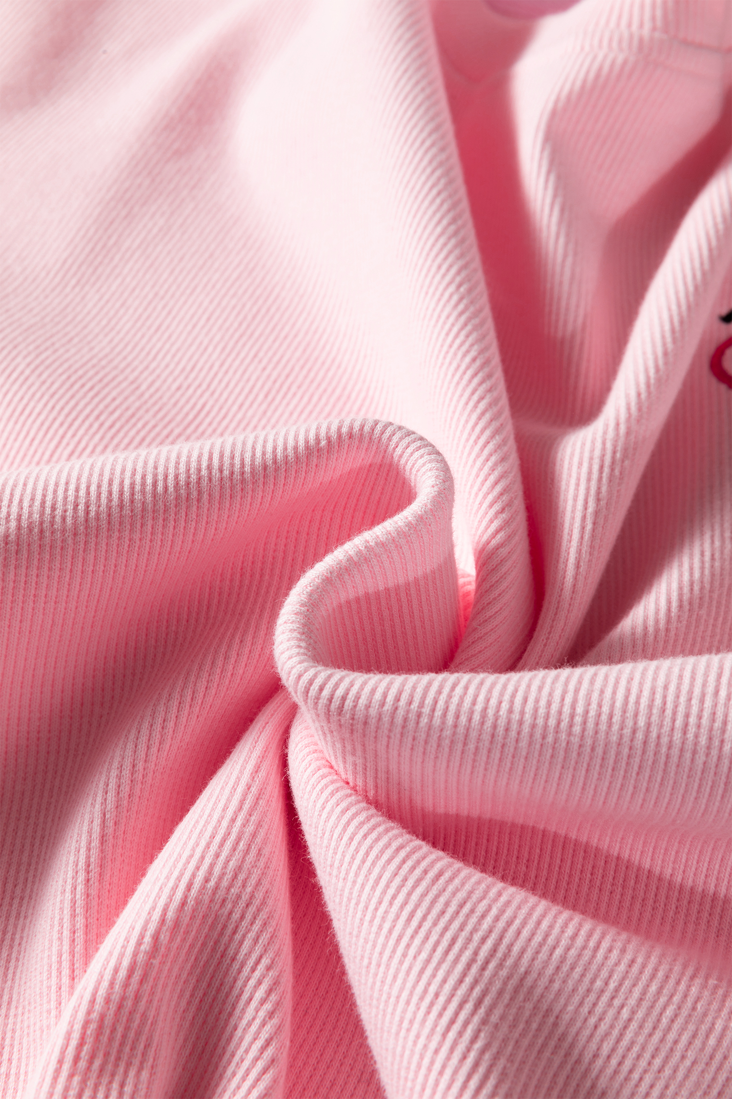 White 3d Ribbed XOXO Heart Embroidered Drop Shoulder Sweatshirt