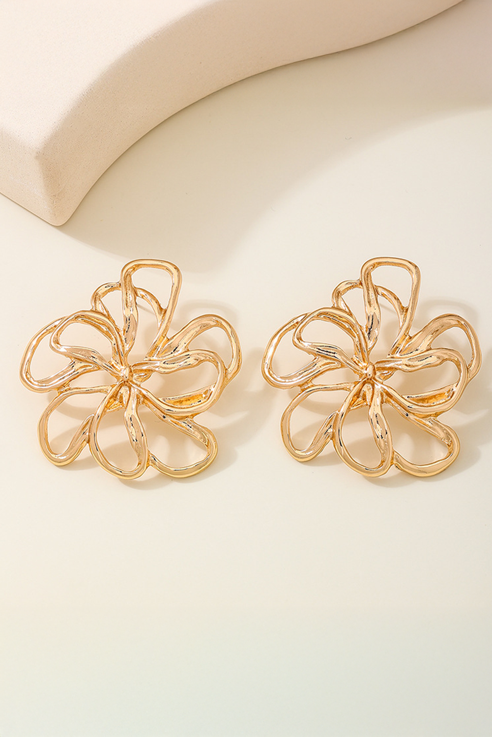 Gold Flower Shape Plated Alloy Fashion Earrings