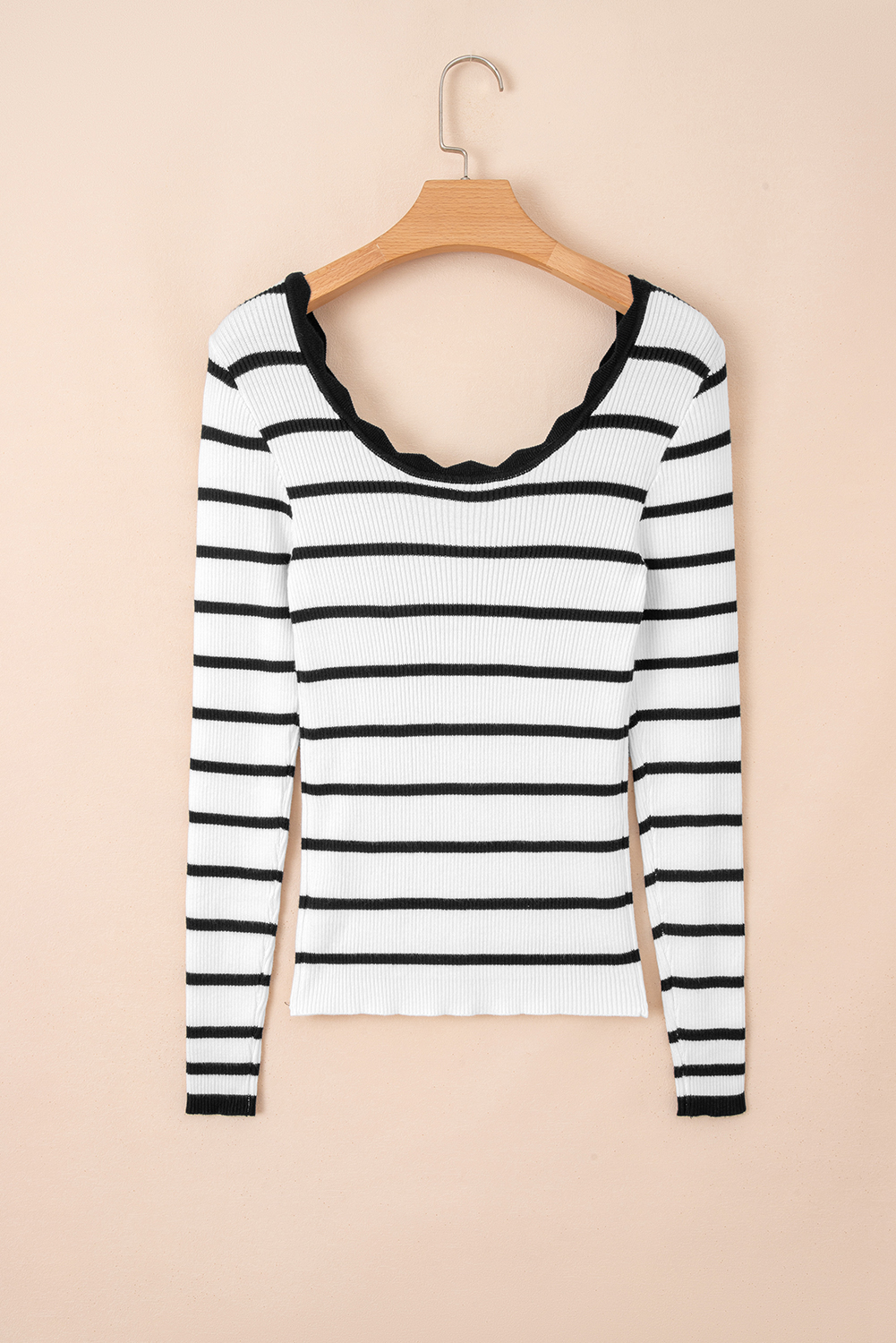 Black white Scalloped Trim U Neck Striped Ribbed Slim Sweater