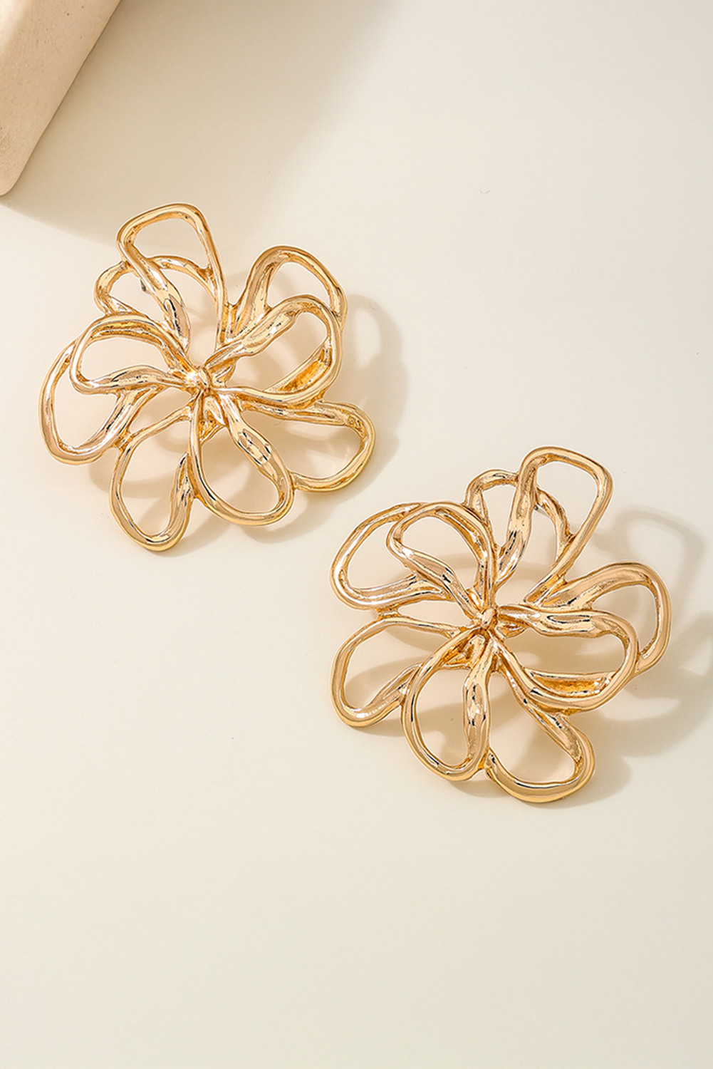 Gold Flower Shape Plated Alloy Fashion Earrings