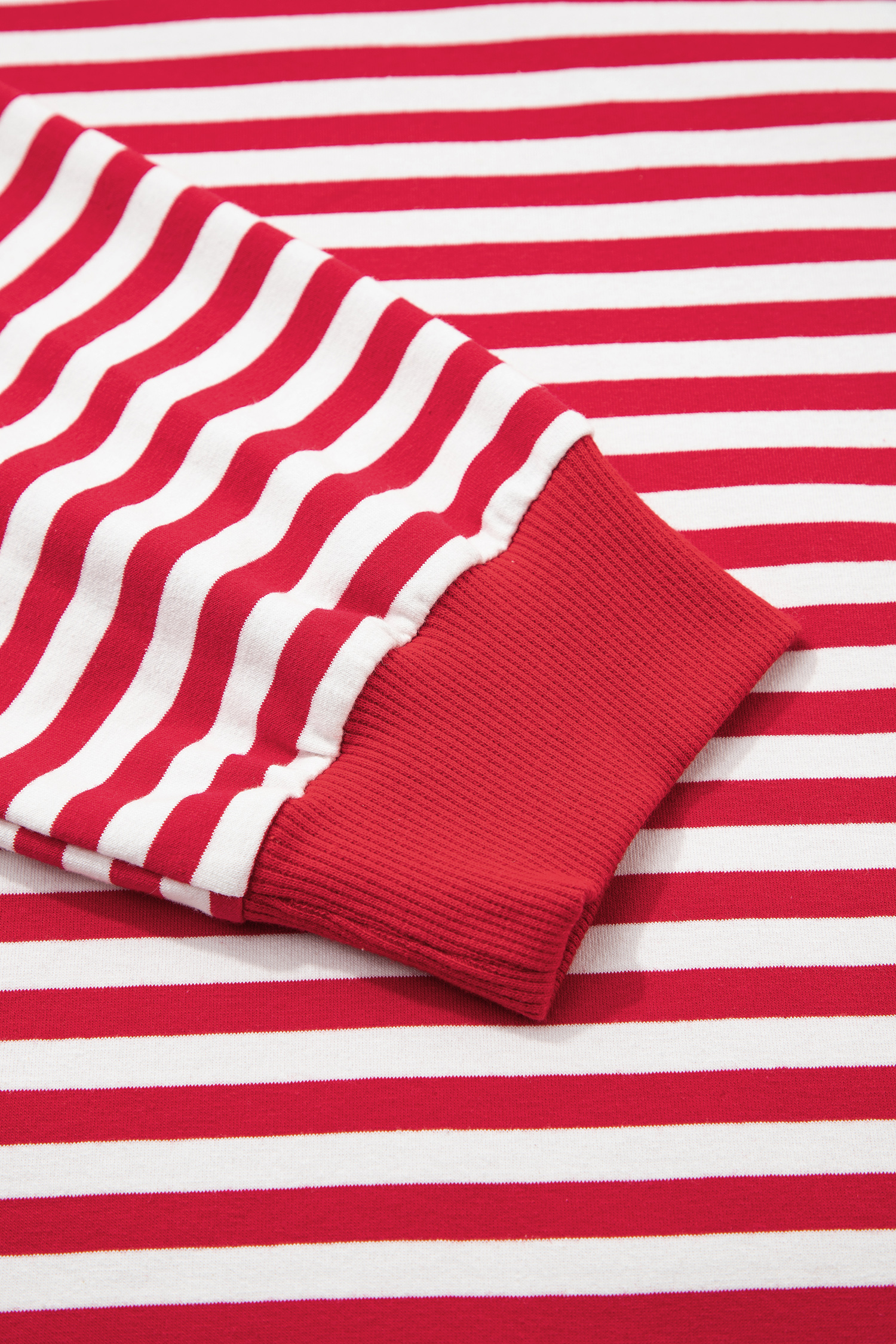Red Stripe Exposed Seam V Neck Balloon Sleeve Pullover