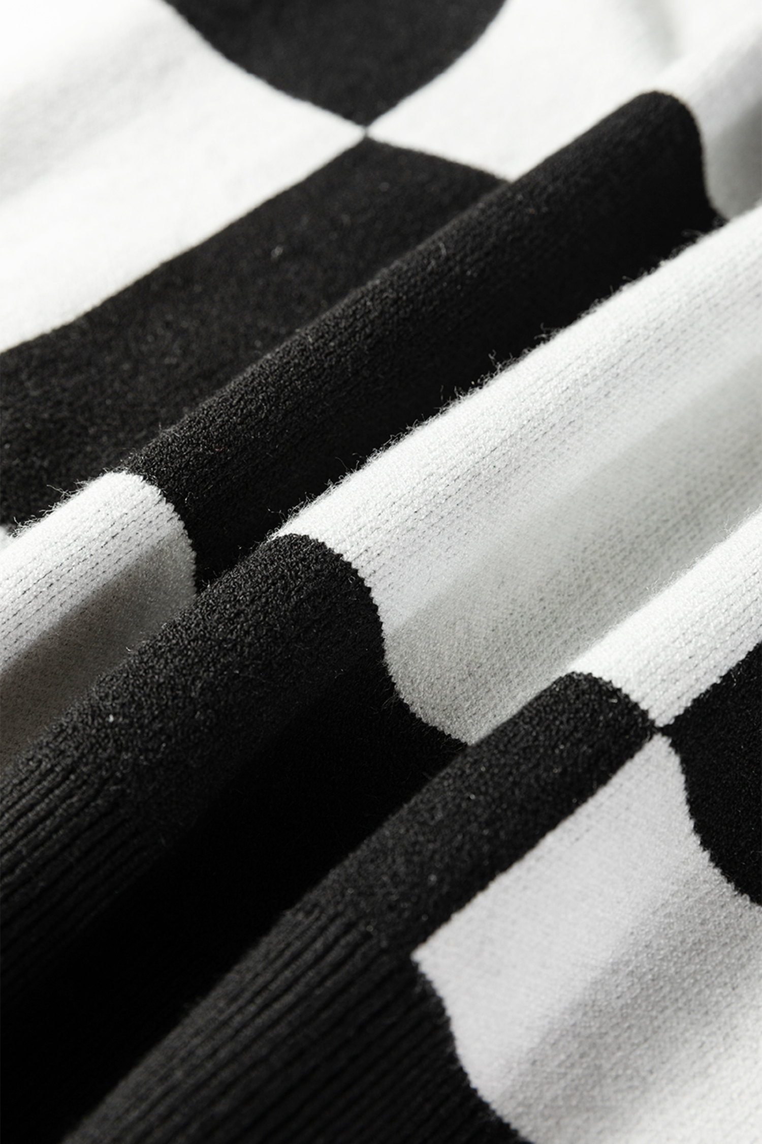 Black Checkered Pattern Loose Drop Shoulder Half Sleeve Sweater