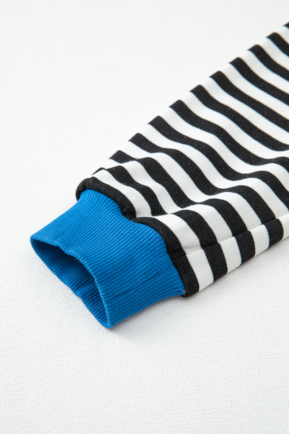 Red Stripe Contrast Ribbed Trim Crossed Stitch Drop Shoulder Sweatshirt