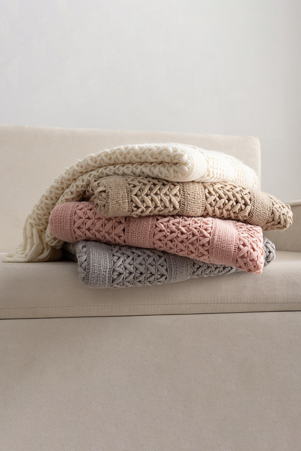 Dusty Pink Fashion Texture Design Tassel Trim Blanket