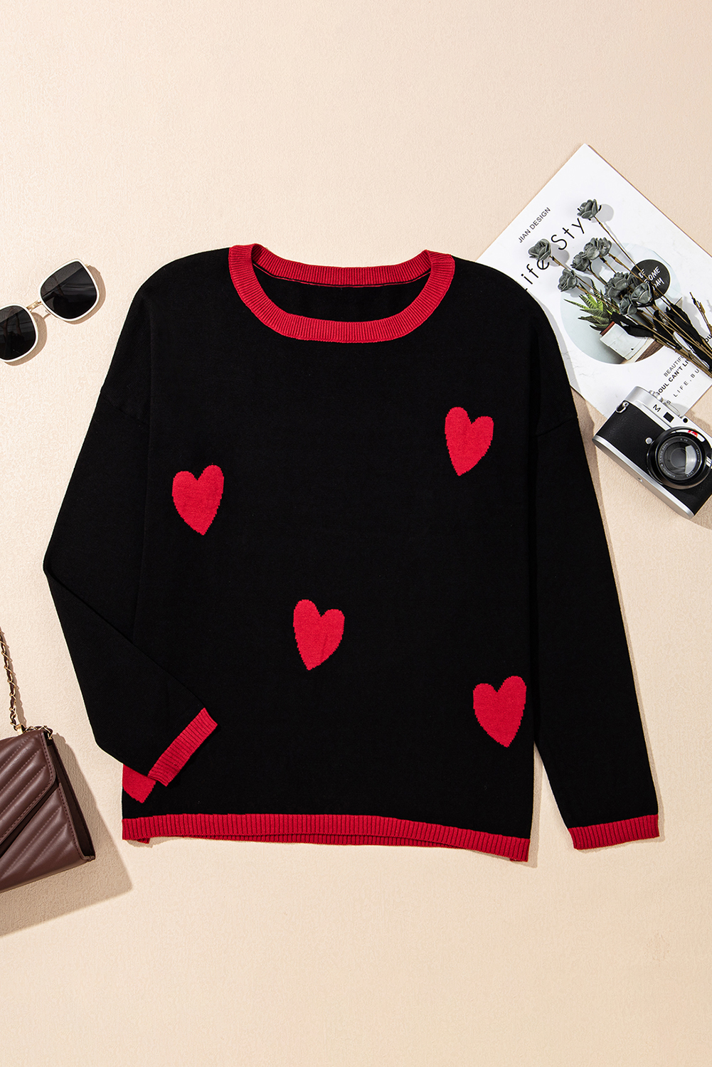 Black white Heart Print Contrast Trim Drop Shoulder Sweater