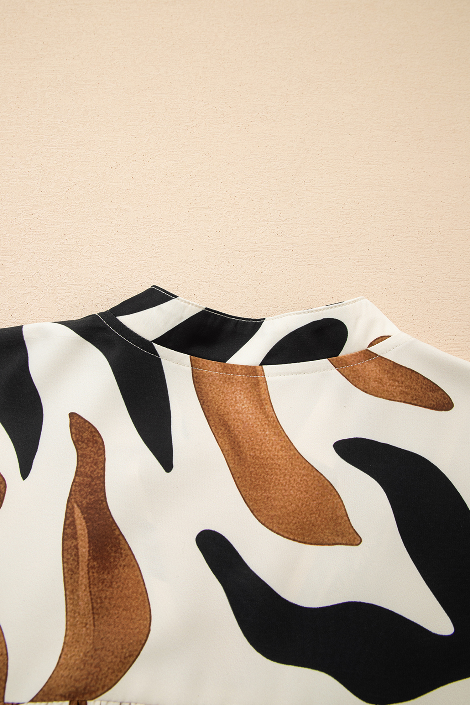 Brown Abstract Print Puff Sleeve Loose Blouse